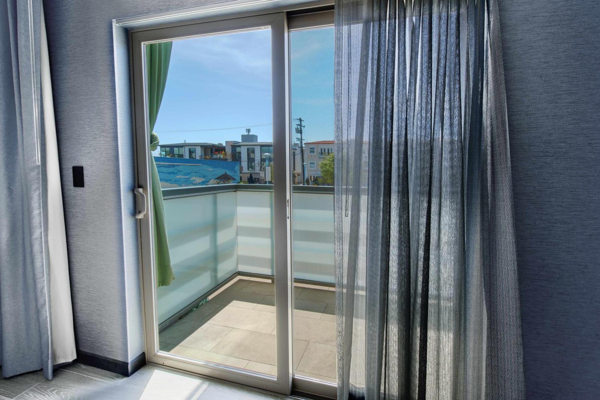 Shade Manhattan Hotel 4*